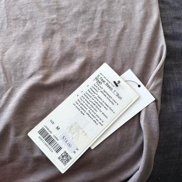 Lululemon men’s tshirt - Picture 4 of 5